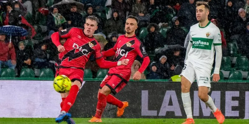 Rayo Vallecano vs Elche đã có nhiều lần chạm trán nảy lửa trong quá khứ